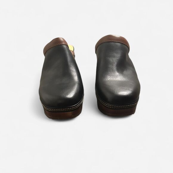 Unbranded Women's Black and Brown Clogs - Picture 2 of 7